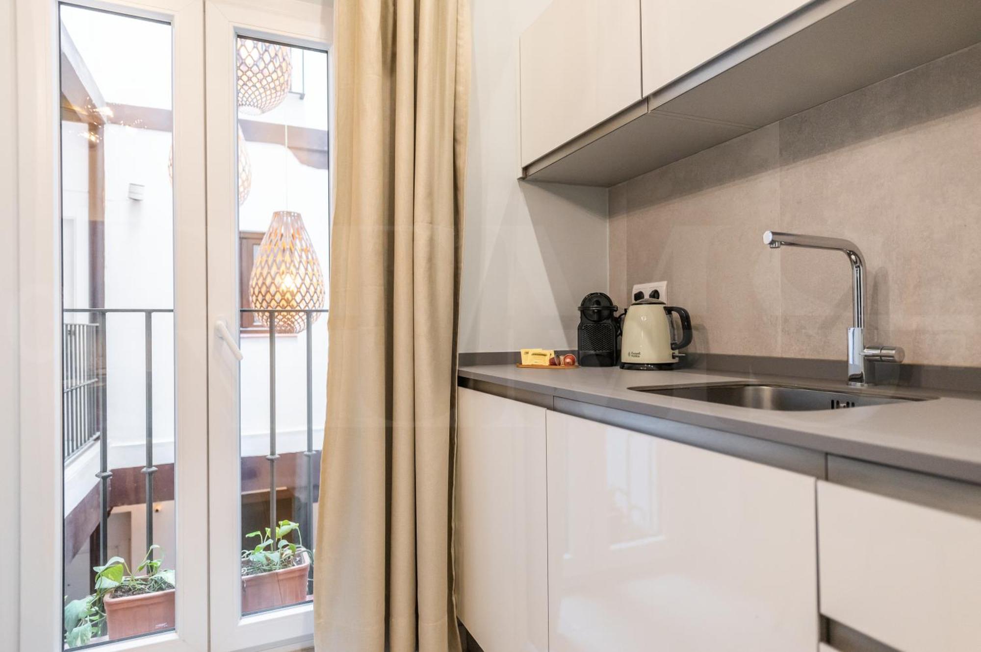 Modern Studio In The Heart Of Malaga By Rems 外观 照片