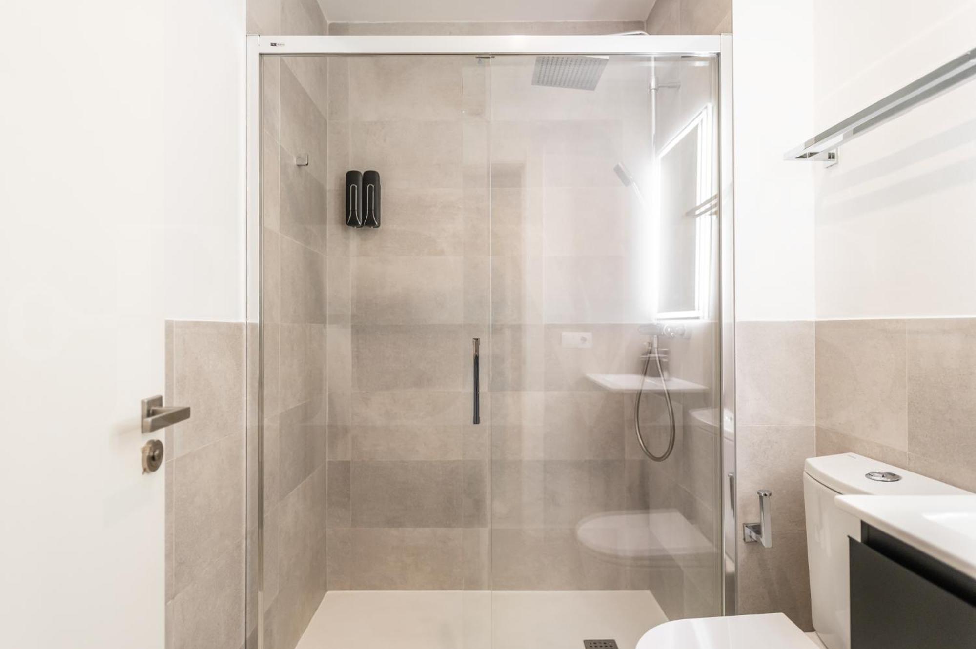 Modern Studio In The Heart Of Malaga By Rems 外观 照片